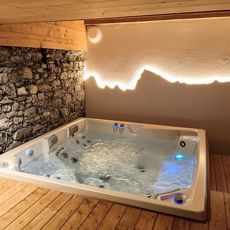 Chez Lucienne, Jacuzzi Et Sauna Samoëns Exterior foto